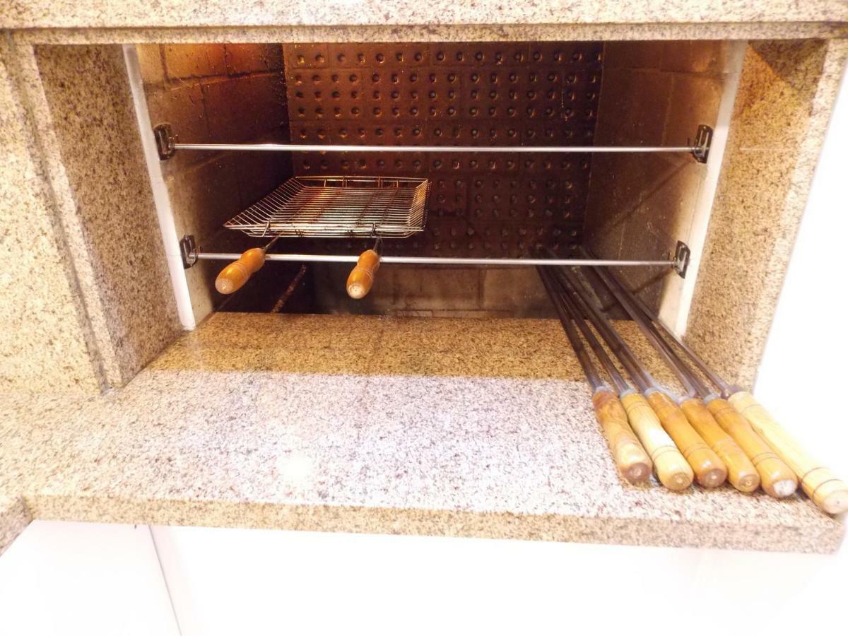 Triplex 3 Suites Em カネラ エクステリア 写真