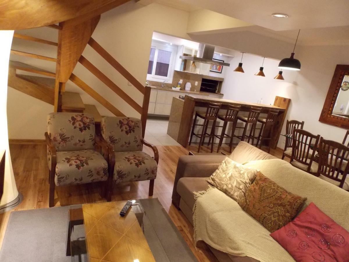 Triplex 3 Suites Em カネラ エクステリア 写真
